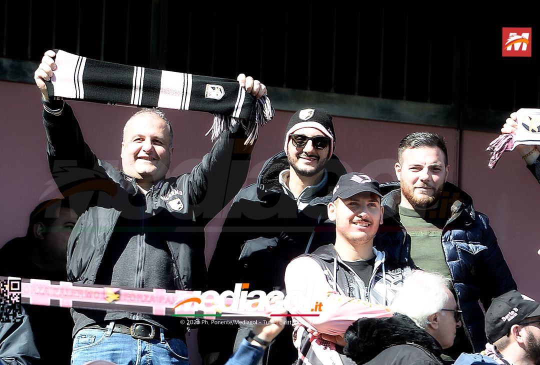 FOTOTIFO Palermo-Frosinone 1-1, i tifosi allo Stadio “Renzo Barbera” (Gallery) - immagine 110