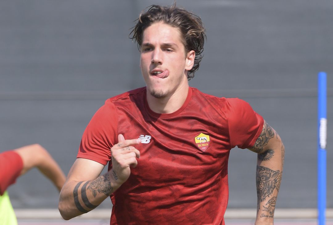 Trigoria, Karsdorp e Veretout si allenano in gruppo – FOTO GALLERY - immagine 2