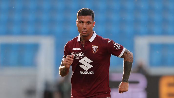FERRARA, ITALY - JULY 26: Armanzo Izzo of Torino FC in action during the Serie A match between SPAL and Torino FC at Stadio Paolo Mazza on July 26, 2020 in Ferrara, Italy. (Photo by Gabriele Maltinti/Getty Images) Che fine ha fatto Izzo? Gli infortuni non gli danno tregua, cosa fare al fantacalcio - immagine 1