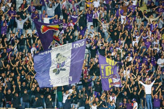 GERMOGLI PH: 27 OTTOBRE 2022 FIRENZE STADIO ARTEMIO FRANCHI CONFERENCE LEAGUE FIORENTINA VS ISTANBUL BASAKSEHIR NELLA FOTO TIFOSI FIESOLE Assalto viola a Marassi: la terza trasferta di fila non spaventa i tifosi - immagine 1