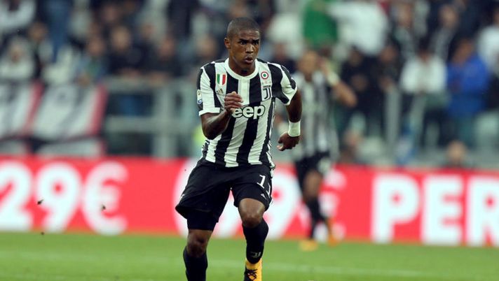 FORMAZIONI UFFICIALI – Juve con Bentancur e Douglas! Roma, gioca Defrel FORMAZIONI UFFICIALI – Juve con Bentancur e Douglas! Roma, gioca Defrel - immagine 1