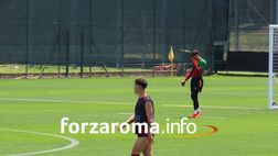 Roma, rifinitura in vista del Siviglia: Dybala, Spinazzola e Karsdorp in gruppo