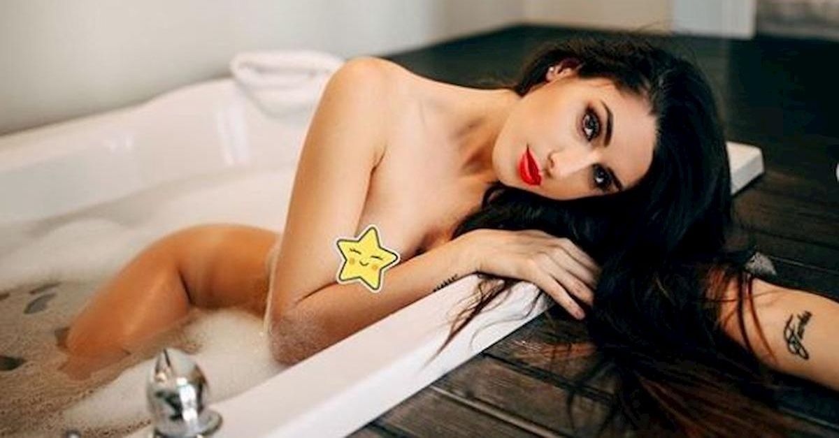 valentina vignali nuda in vasca e indossa solo una cosa quando sei in dubbio golssip