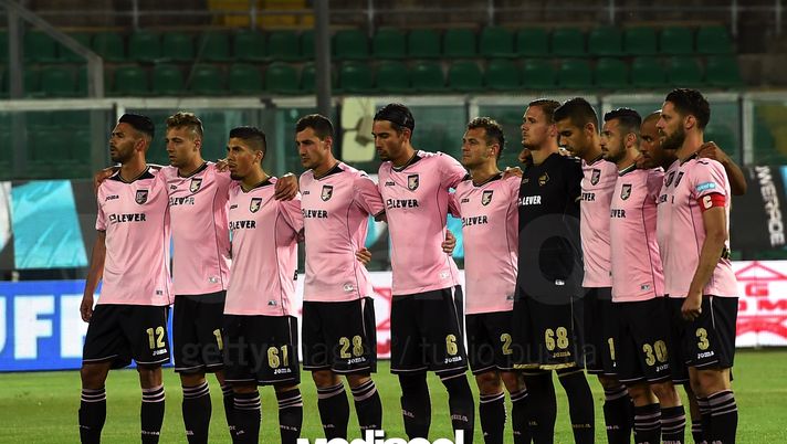Palermo-Empoli 2-1: fatale l’ultima giornata, i toscani finiscono in B insieme ai rosa. Salvo il Crotone  Palermo-Empoli 2-1: fatale l’ultima giornata, i toscani finiscono in B insieme ai rosa. Salvo il Crotone
