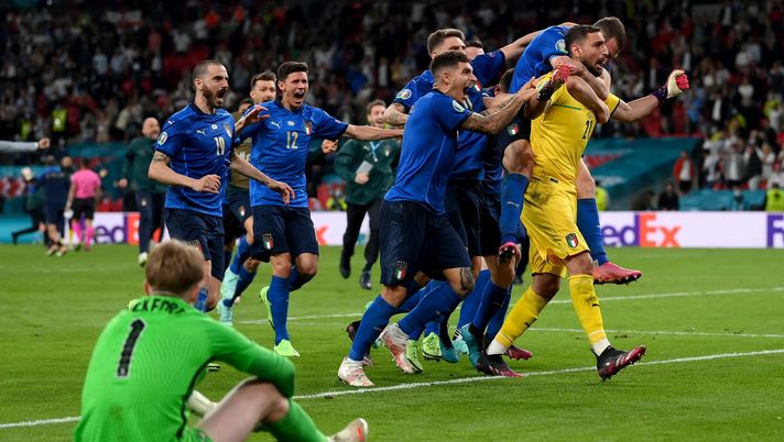 Euro 2020, Italia campione: Inghilterra sconfitta ai rigori. Azzurri al secondo titolo Euro 2020, Italia campione: Inghilterra sconfitta ai rigori. Azzurri al secondo titolo