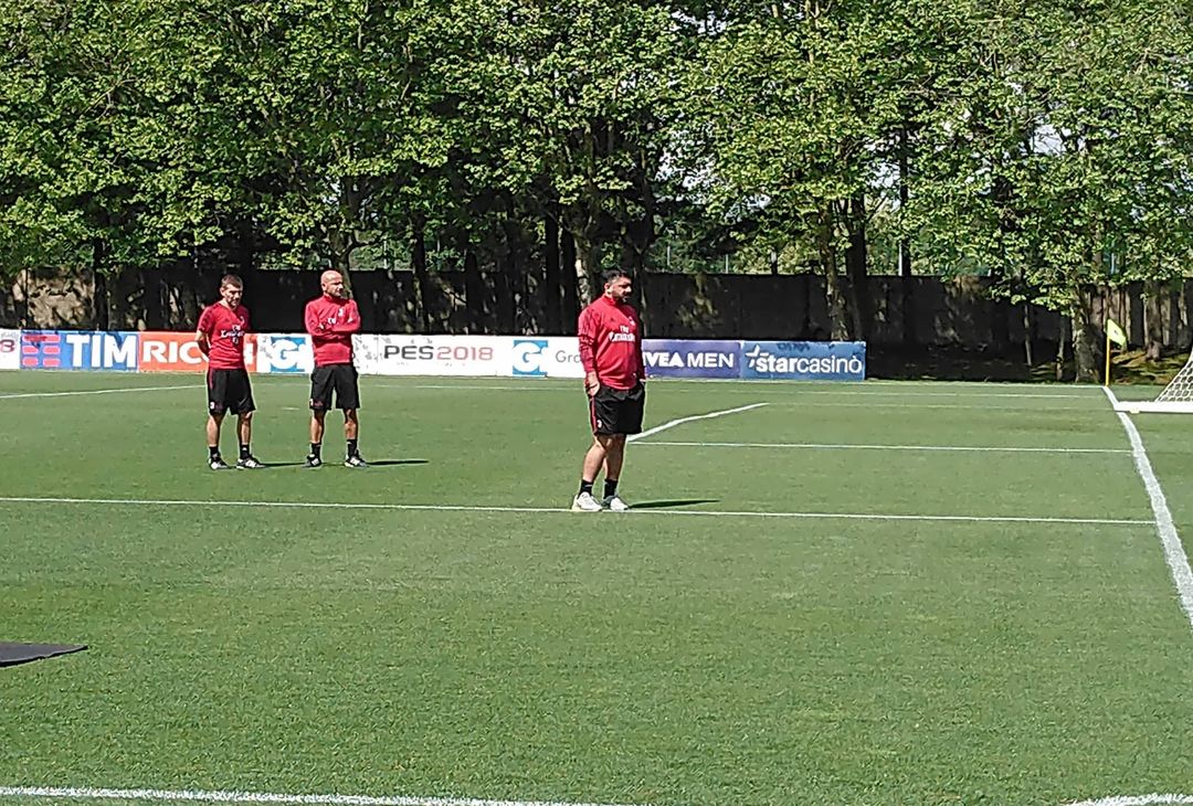 Il Milan si allena a Milanello