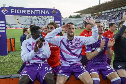 GERMOGLI PH: 27 MAGGIO 2023 FIRENZE STADIO ARTEMIO FRANCHI CAMPIONATO SERIE A FIORENTINA VS ROMA NELLA FOTO FESTEGGIAMENTI FIORENTINA Unità, dovere, destino- immagine 2