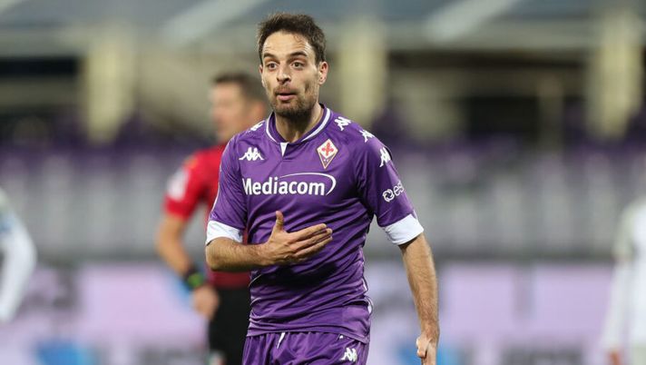 FLORENCE, ITALY - JANUARY 03: Giacomo Bonaventura of ACF Fiorentina in action during the Serie A match between ACF Fiorentina and Bologna FC at Stadio Artemio Franchi on January 3, 2021 in Florence, Italy. (Photo by Gabriele Maltinti/Getty Images) Castrovilli è in crisi? Bonaventura: “Ha qualità e verrà fuori. Quando vedo il Milan primo…” - immagine 1