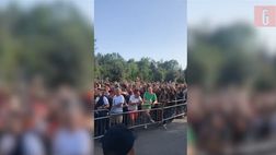 VIDEO Roma-Feyenoord, i tifosi giallorossi pronti ad entrare allo stadio di Tirana