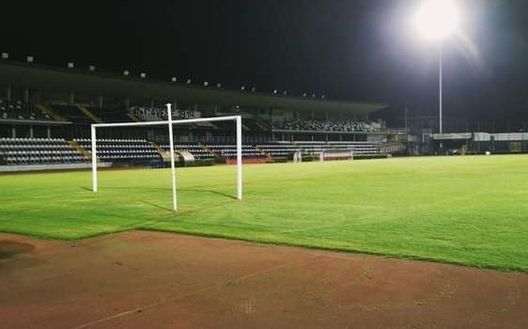 Lo stadio della Cavese ospita il derby Lo stadio della Cavese ospita il derby