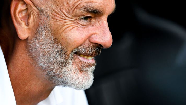 GENOA, ITALY - JULY 29: Stefano Pioli, coach of Milan before the Serie A match between UC Sampdoria and AC Milan at Stadio Luigi Ferraris on July 29, 2020 in Genoa, Italy. (Photo by Paolo Rattini/Getty Images) Pioli: “Quando tornano Romagnoli e Conti. Leao, Diaz, Colombo, Ibra: vi dico tutto” - immagine 1