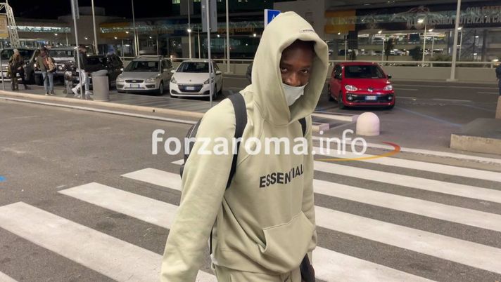 Abraham, forte contusione alla caviglia: “Con la Juve penso di farcela” – VIDEO - immagine 1