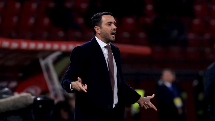 MONZA, ITALY - FEBRUARY 18: Raffaele Palladino Head coach of AC Monza gestures during the Serie A match between AC Monza and AC Milan at Stadio Brianteo on February 18, 2023 in Monza, Italy. (Photo by Giuseppe Cottini/Getty Images) Monza, Palladino: “Ci è mancato un pizzico di coraggio in più” - immagine 1