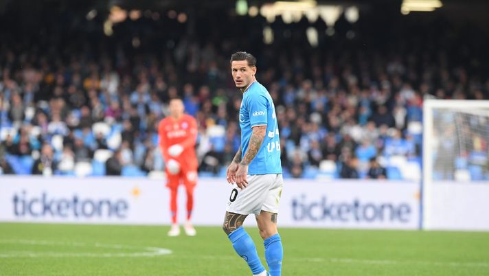 NAPLES, ITALY - FEBRUARY 04: Pasquale Mazzocchi of Napoli during the Serie A TIM match between SSC Napoli and Hellas Verona FC at Stadio Diego Armando Maradona on February 04, 2024 in Naples, Italy. (Photo by SSC NAPOLI/SSC NAPOLI via Getty Images) Mazzocchi alla Rai: “Lotta Champions? Non dobbiamo distrarci! Su Osimhen…” - immagine 1