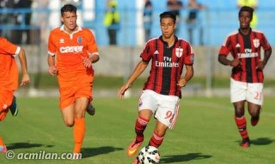Hachim Mastour - fonte: www.acmilan.com Hachim Mastour - fonte: www.acmilan.com