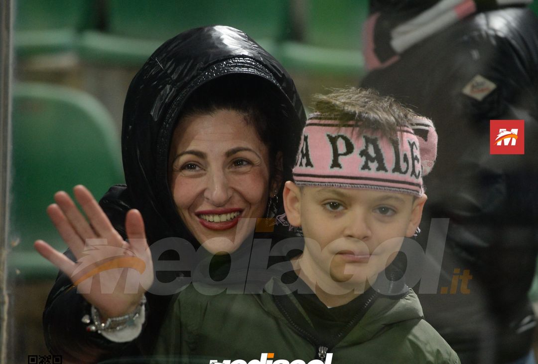 FOTOTIFO Palermo-Modena 5-2, gli scatti ai tifosi al “Renzo Barbera” (Gallery)- immagine 1