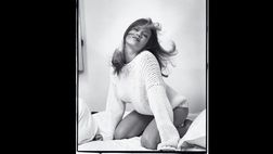 Anna Falchi riapre l’album dei ricordi: foto semivintage in bianco e nero