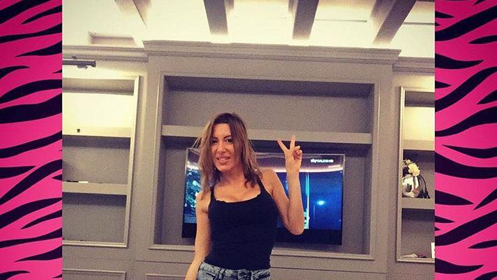 Foto, Lady Rigoni festeggia il successo dei rosanero: “Vittoria Palermo” 