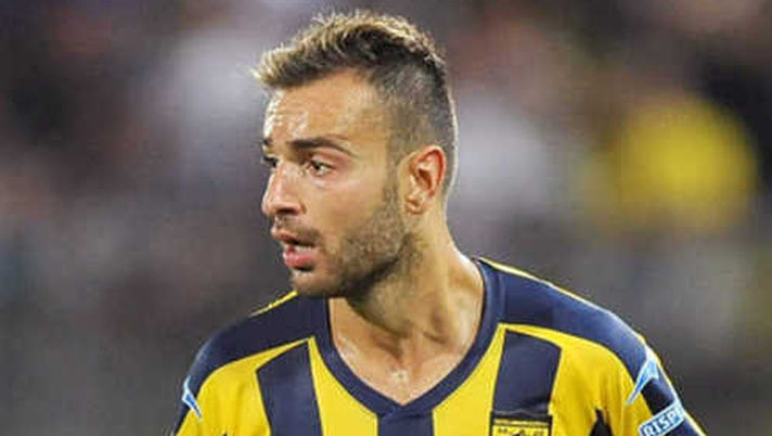 Hellas Verona, Vitale: “Ho accettato subito l’offerta dei gialloblu, qui ci si gioca qualcosa di importante”  Hellas Verona, Vitale: “Ho accettato subito l’offerta dei gialloblu, qui ci si gioca qualcosa di importante”