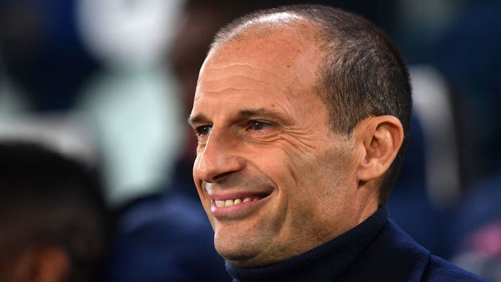TURIN, ITALY - FEBRUARY 28: Massimiliano Allegri, Manager of Juventus, looks on prior to the Serie A match between Juventus and Torino FC at Allianz Stadium on February 28, 2023 in Turin, Italy. (Photo by Valerio Pennicino/Getty Images) Allegri: “Quando torna Pogba e la scelta su Chiesa! Locatelli, Bonucci, Alex Sandro…” - immagine 1