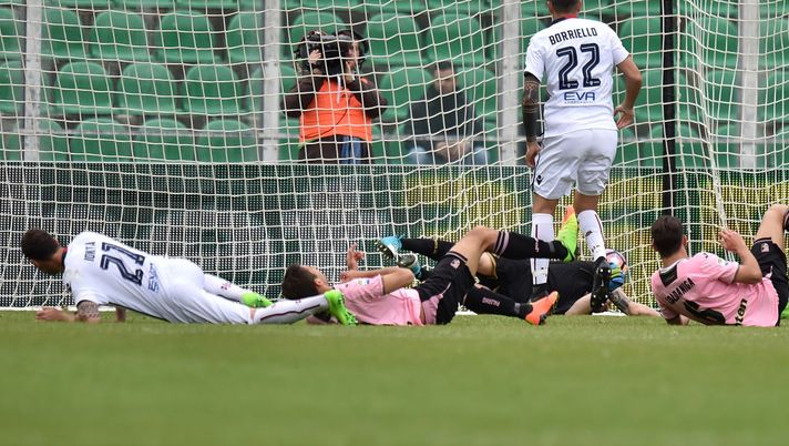 Palermo, è game over: Rispoli si scusa con la Curva che fischia, Baccaglini… Palermo, è game over: Rispoli si scusa con la Curva che fischia, Baccaglini…