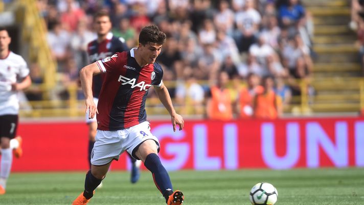 BOLOGNA, ITALY - APRIL 29: Riccardo Orsolini of Bologna FC in action during the serie A match between Bologna FC and AC Milan at Stadio Renato Dall'Ara on April 29, 2018 in Bologna, Italy.  (Photo by Mario Carlini / Iguana Press/Getty Images) 