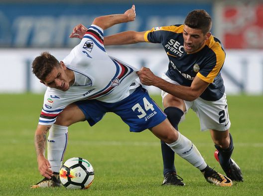 VERONA, ITALY - SEPTEMBER 20: Lucas Torreira of UC Sampdoria (L) competes for the ball with Mattia Valoti of Hellas Verona during the Serie A match between Hellas Verona FC and UC Sampdoria at Stadio Marc'Antonio Bentegodi on September 20, 2017 in Verona, Italy. (Photo by Emilio Andreoli/Getty Images) VERONA, ITALY - SEPTEMBER 20: Lucas Torreira of UC Sampdoria (L) competes for the ball with Mattia Valoti of Hellas Verona during the Serie A match between Hellas Verona FC and UC Sampdoria at Stadio Marc'Antonio Bentegodi on September 20, 2017 in Verona, Italy. (Photo by Emilio Andreoli/Getty Images)
