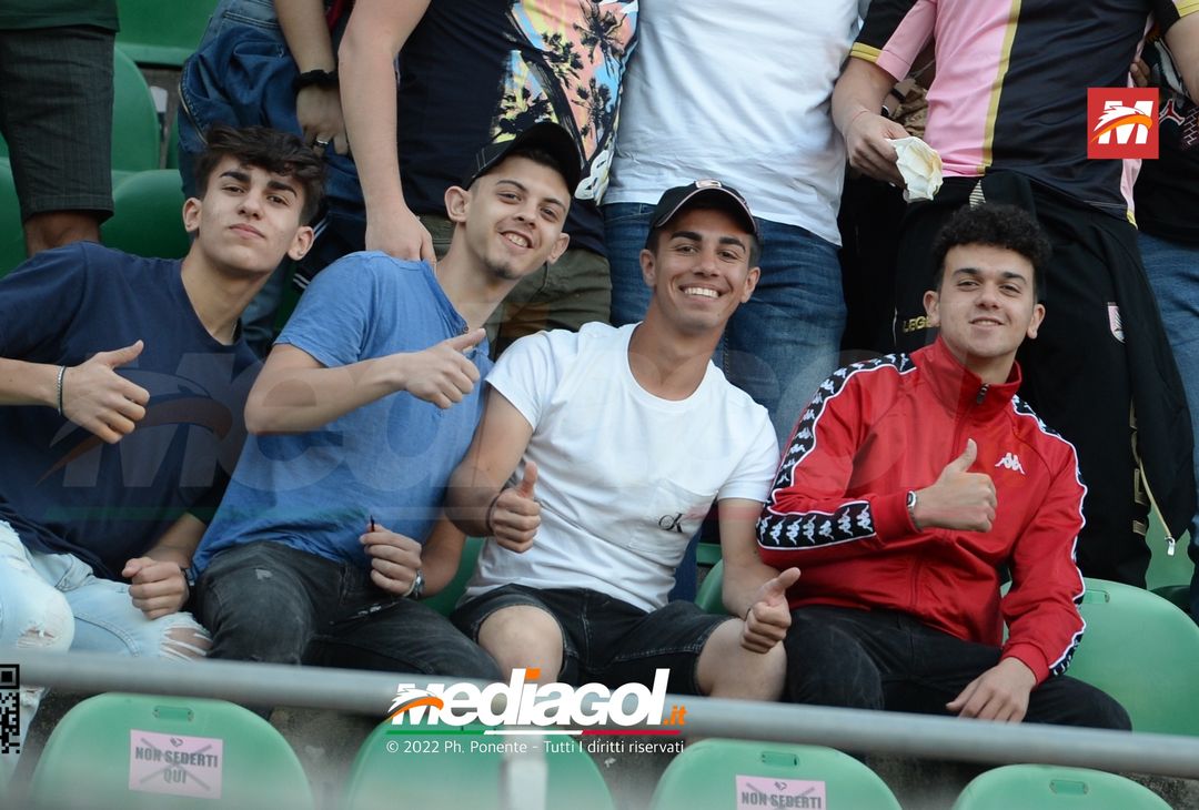 Fototifo, i tifosi allo stadio per Palermo-Virtus Entella 2-2 (gallery) - immagine 49
