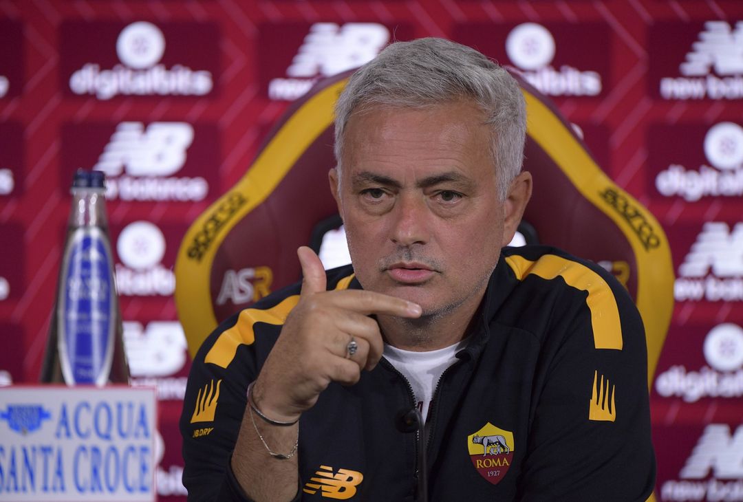 La conferenza stampa di Mourinho alla vigilia di Roma-Napoli – FOTO GALLERY - immagine 14