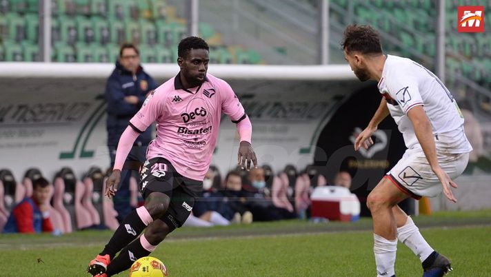 Palermo, cessione di Kanoute: i tifosi rosanero si schierano in modo netto 