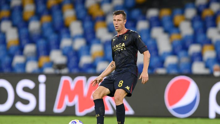 NAPLES, ITALY - SEPTEMBER 27: Lukas Lerager of Genoa CFC during the Serie A match between SSC Napoli and Genoa CFC at Stadio San Paolo on September 27, 2020 in Naples, Italy. (Photo by Francesco Pecoraro/Getty Images) 