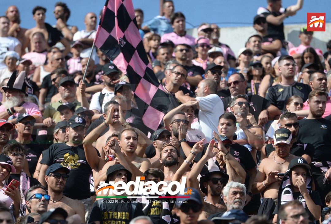 FOTOTIFO, Reggina-Palermo 3-0: i tifosi allo stadio “Oreste Granillo” (Gallery) - immagine 41
