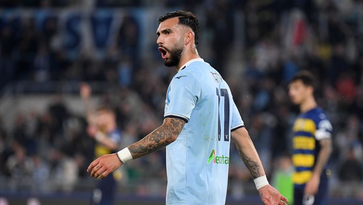ROME, ITALY - APRIL 28: Valentin Castellanos of SS Lazio reacts during the Serie match between Lazio and Parma at Stadio Olimpico on April 28, 2025 in Rome, Italy. (Photo by Marco Rosi - SS Lazio/Getty Images) Lazio, caviglia malconcia per Castellanos dopo Empoli: in vista della Juve… - immagine 1