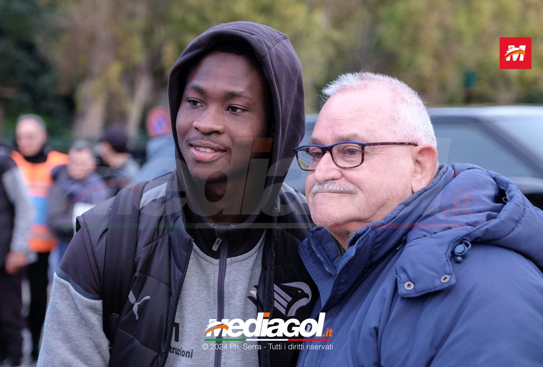FOTO PALERMO: il Palermo si raduna al parcheggio dell’Ippodromo (GALLERY) - immagine 29