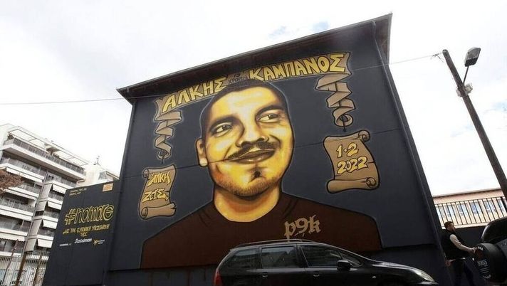 Un anno dopo l’omicidio da derby a Salonicco: la mamma in aula grida “Animali!” - immagine 1