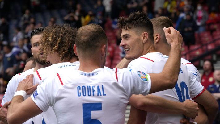 GLASGOW, SCOTLAND - JUNE 14: Patrik Schick of Czech Republic celebrates with team mates after scoring their side's second goal during the UEFA Euro 2020 Championship Group D match between Scotland v Czech Republic at Hampden Park on June 14, 2021 in Glasgow, Scotland. (Photo by Petr Josek - Pool/Getty Images) GLASGOW, SCOTLAND - JUNE 14: Patrik Schick of Czech Republic celebrates with team mates after scoring their side's second goal during the UEFA Euro 2020 Championship Group D match between Scotland v Czech Republic at Hampden Park on June 14, 2021 in Glasgow, Scotland. (Photo by Petr Josek - Pool/Getty Images)