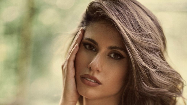 Ines Trocchia non delude mai. Social impazziti per il décolleté della modella Ines Trocchia non delude mai. Social impazziti per il décolleté della modella