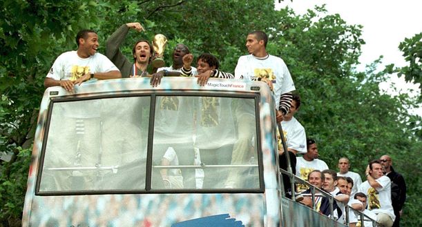 (Photo by Henri Szwarc/Bongarts/Getty Images) Qatar, Trezeguet: “Francia candidata numero 1 al Mondiale, ma stavolta tifo Argentina…”- immagine 3