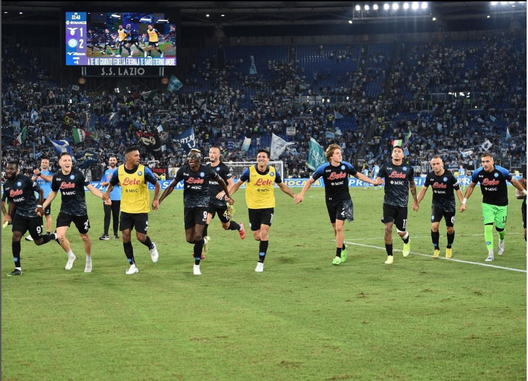 FOTO Il Napoli torna a vincere e lo fa con un gruppo unito: il post social del club- immagine 2