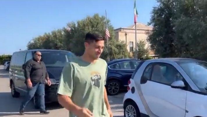 Simeone è un nuovo calciatore del Napoli: arriva in prestito con diritto di riscatto dal Verona Simeone