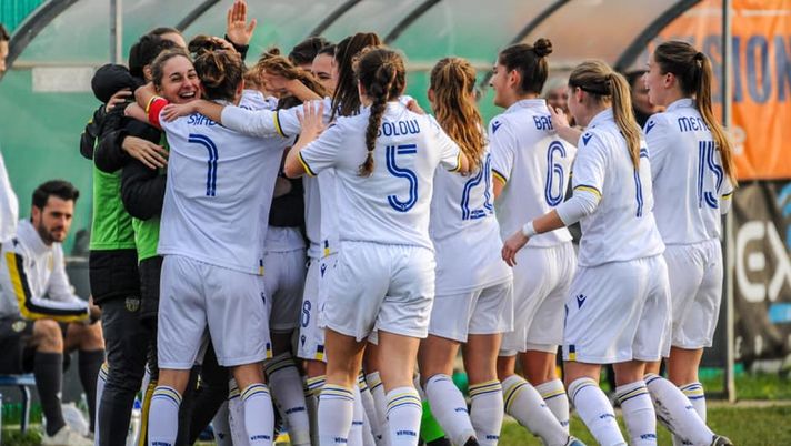 Facebook Hellas Verona Women  Facebook Hellas Verona Women