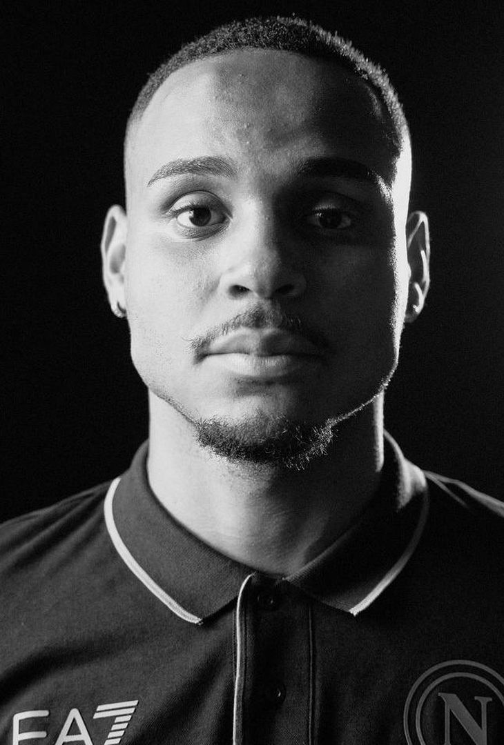 Il Napoli continua la sua lotta: 'Abbracciamo l'uguaglianza. Contro il razzismo, tutti gli occhi contano'