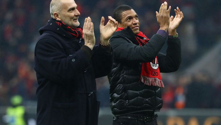 MILAN, ITALY - DECEMBER 15: Sebastiano Rossi and Nelson Dida salute the crowd during the Serie A match between AC Milan and US Sassuolo at Stadio Giuseppe Meazza on December 15, 2019 in Milan, Italy. (Photo by Marco Luzzani/Getty Images) MILAN, ITALY - DECEMBER 15: Sebastiano Rossi and Nelson Dida salute the crowd during the Serie A match between AC Milan and US Sassuolo at Stadio Giuseppe Meazza on December 15, 2019 in Milan, Italy. (Photo by Marco Luzzani/Getty Images)