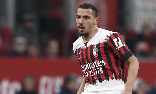 Ismaël Bennacer (centrocampista AC Milan), qui durante Milan-Bologna 0-0 (Serie A 2021-2022) | News (Getty Images) Ismaël Bennacer AC Milan Milan-Bologna 0-0 Serie A 2021-2022