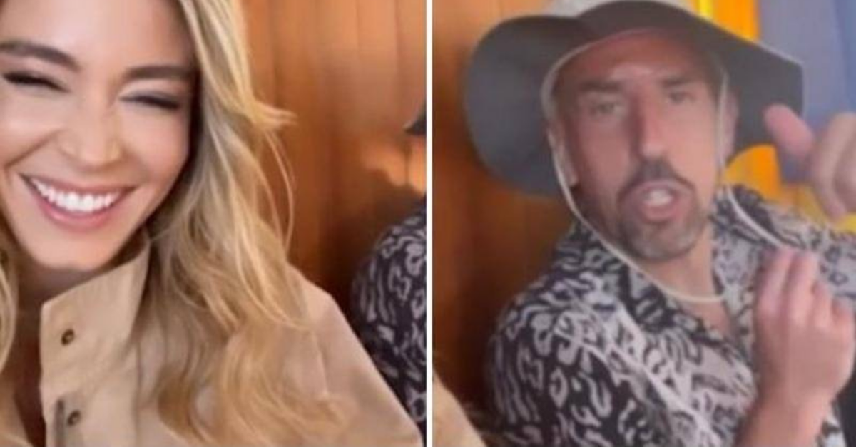 Diletta Leotta, regalo ‘cool’ a Ribery. E lui: “Vado a pescare” | VIDEO Diletta Leotta, regalo ‘cool’ a Ribery. E lui: “Vado a pescare” | VIDEO