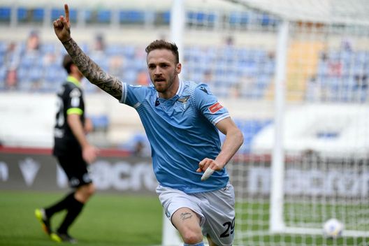 Sarri: “C. Ronaldo gestione non semplice. Juve? Scudetto dato per scontato. Lazzari…”- immagine 3