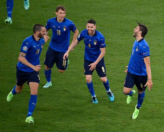 ROME, ITALY - JUNE 16: Manuel Locatelli of Italy celebrates with Leonardo Bonucci, ita18a after scoring their side's second goal during the UEFA Euro 2020 Championship Group A match between Italy and Switzerland at Olimpico Stadium on June 16, 2021 in Rome, Italy. (Photo by Riccardo Antimiani - Pool/UEFA via Getty Images) ROME, ITALY - JUNE 16: Manuel Locatelli of Italy celebrates with Leonardo Bonucci, ita18a after scoring their side's second goal during the UEFA Euro 2020 Championship Group A match between Italy and Switzerland at Olimpico Stadium on June 16, 2021 in Rome, Italy. (Photo by Riccardo Antimiani - Pool/UEFA via Getty Images)