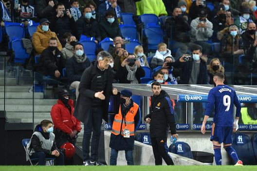 (Photo by Juan Manuel Serrano Arce/Getty Images) Benzema recupera, Luis Suarez non si allena: i due volti del derby di Madrid- immagine 2