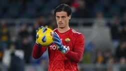 Roma, piccolo problema fisico per Svilar: la conferma del padre ma nessun allarme