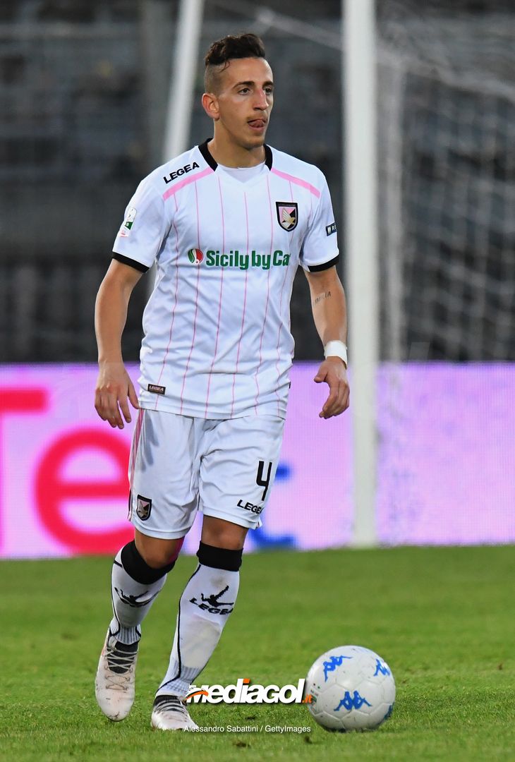  VENICE, ITALY - APRIL 27: Andrea Accardi of US Citta di Palermo in action during the serie B match between Venezia FC and US Citta di Palermo at Stadio Pier Luigi Penzo on April 27, 2018 in Venice, Italy. (Photo by Alessandro Sabattini/Getty Images) 